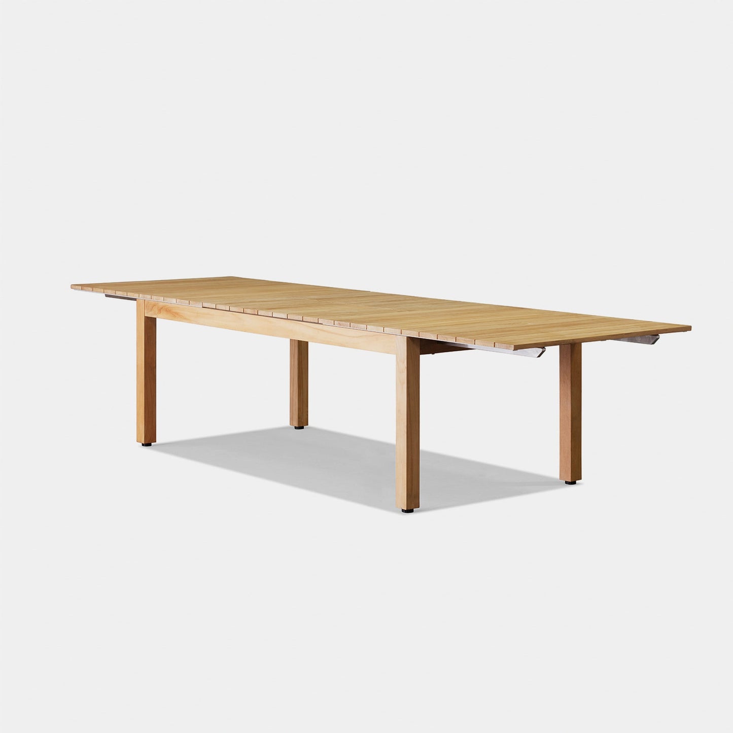 Pacific extensible dining table