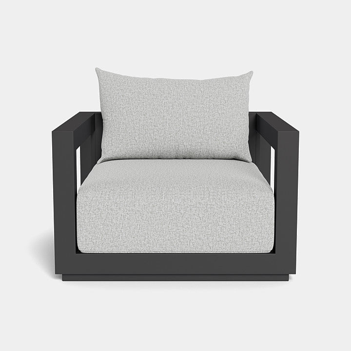 Vaucluse swivel lounge Chair