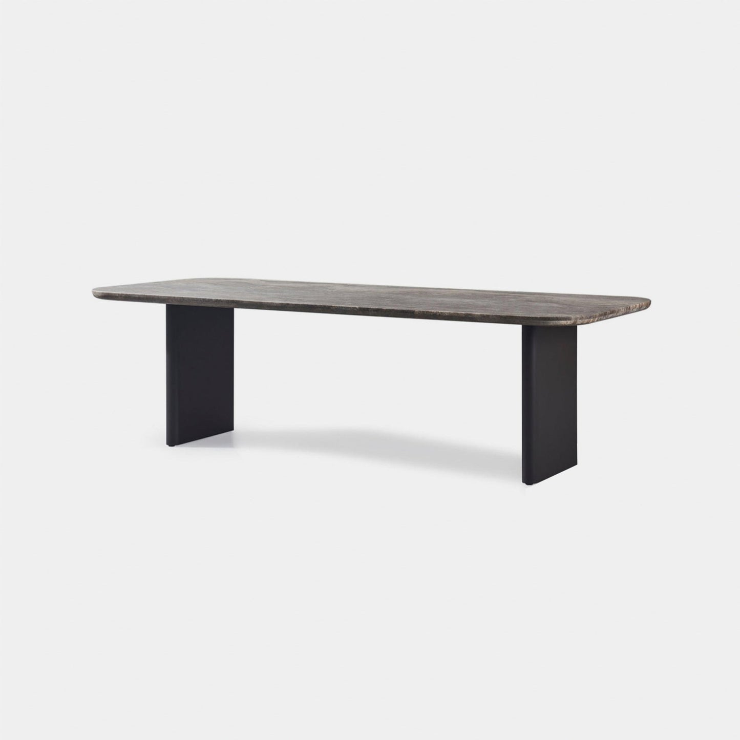 Victoria dining table 2600