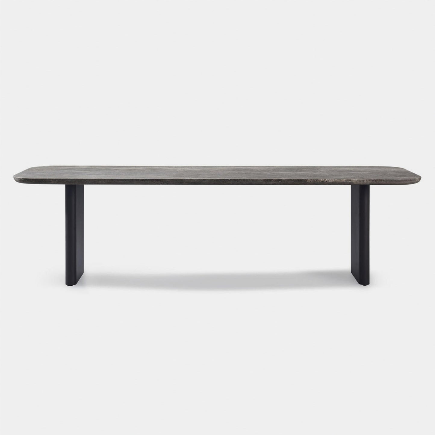 Victoria dining table 2600