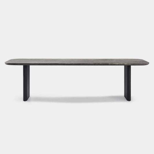 Victoria dining table 2600